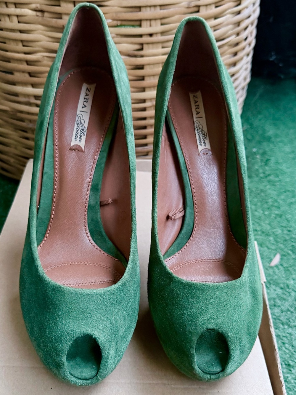 ZARA Green Suede Peep Toe Gold Platform Heel